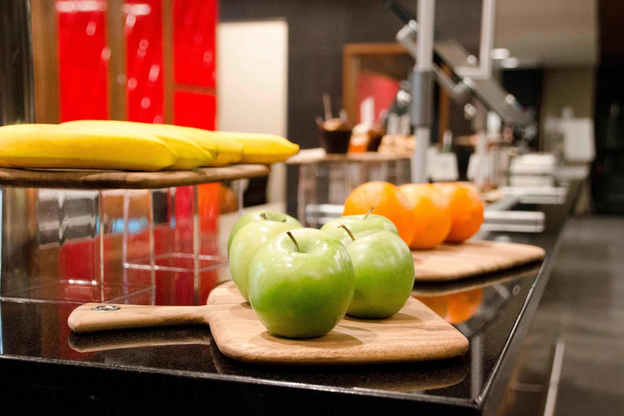 Courtyard By Marriott Minneapolis West Сейнт Луис Парк Екстериор снимка