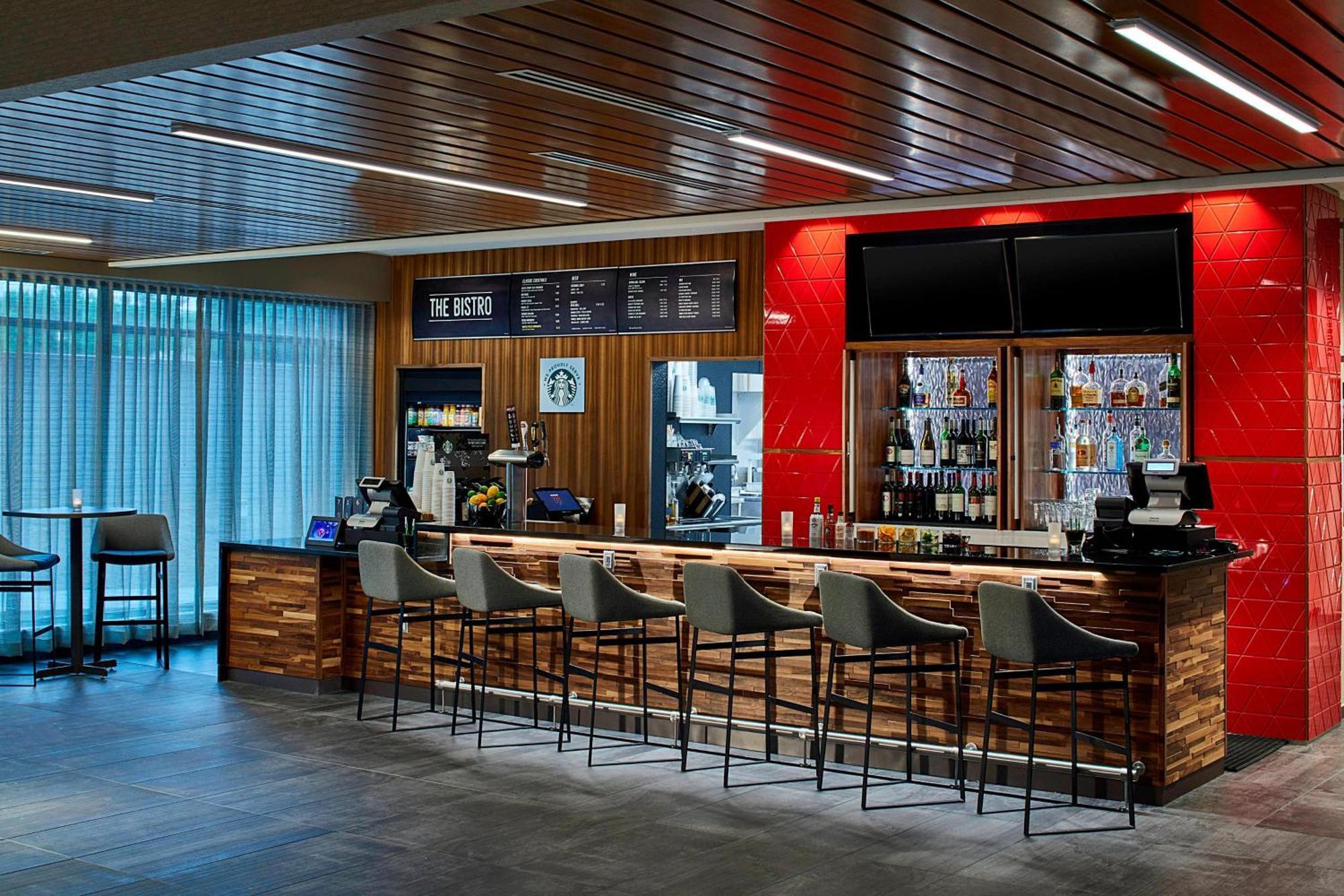 Courtyard By Marriott Minneapolis West Сейнт Луис Парк Екстериор снимка